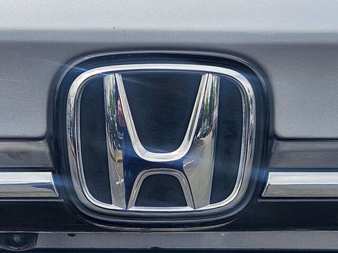 Used 2024 Honda Odyssey Touring image 37