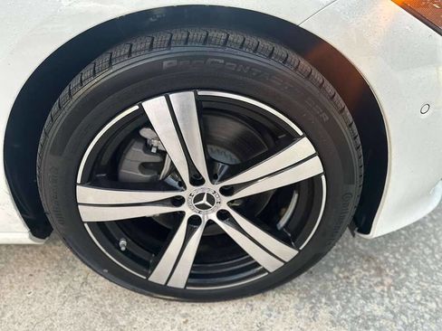 Used 2025 Mercedes-Benz C 300 4MATIC Sedan image 23