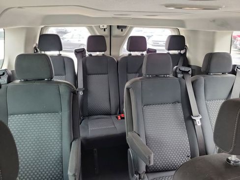 Used 2023 Ford Transit 350 XLT image 9