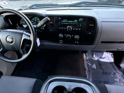 Used 2009 GMC Sierra 1500 W/T image 8