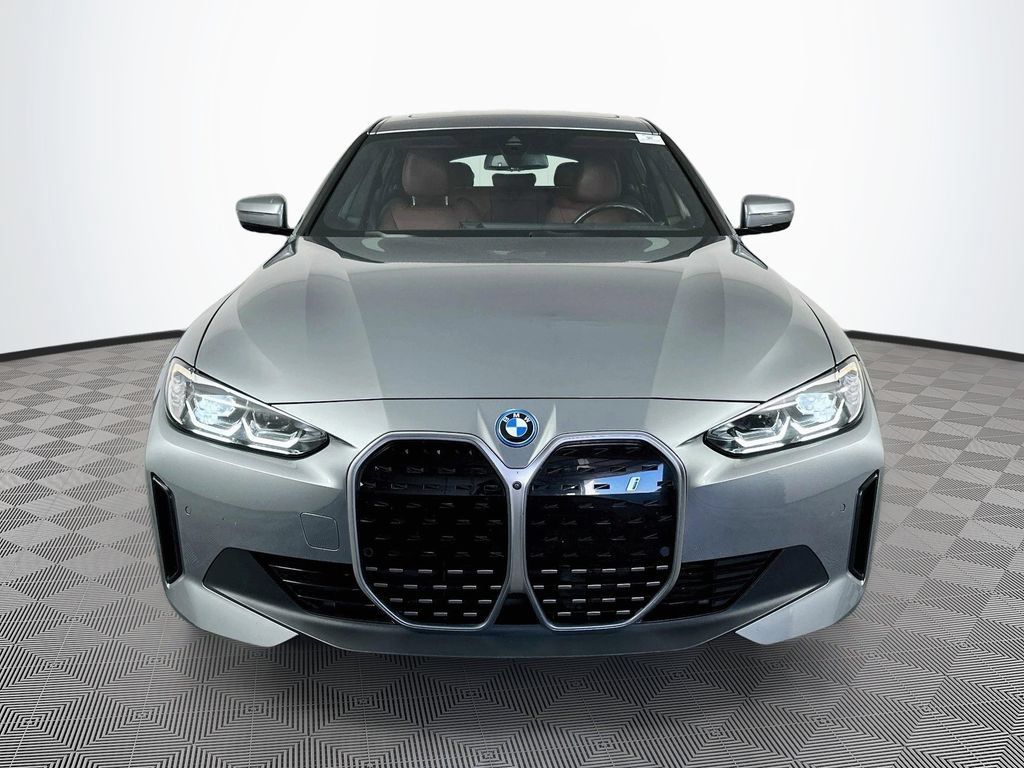 Used 2023 BMW i4 eDrive35 w/ Premium Package RWD image 3