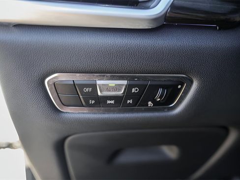 Used 2023 BMW X6 xDrive40i w/ M Sport Package image 15