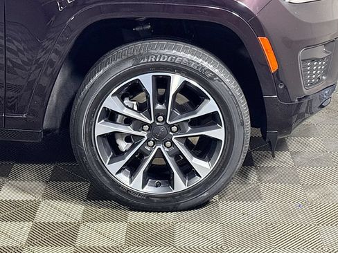 Used 2023 Jeep Grand Cherokee L Overland AWD/4WD image 24