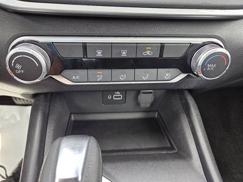 Used 2024 Nissan Altima 2.5 S FWD image 20