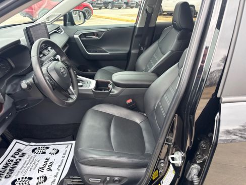 Used 2024 Toyota RAV4 Limited image 25