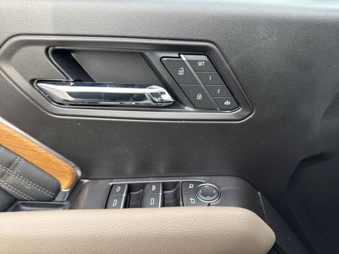 New 2026 GMC Canyon Denali image 15