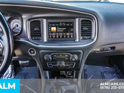Used 2019 Dodge Charger SXT w/ Plus Group image 38