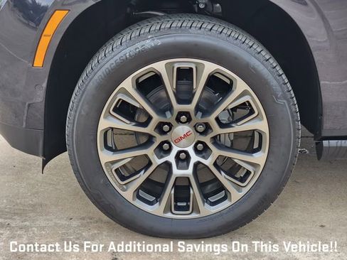 New 2026 GMC Yukon Denali image 7