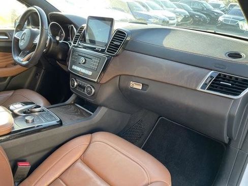 Used 2017 Mercedes-Benz GLE 43 AMG 4MATIC Coupe image 11