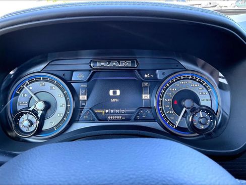 Used 2022 RAM 1500 Limited w/ Body Color Bumper Group AWD/4WD image 13