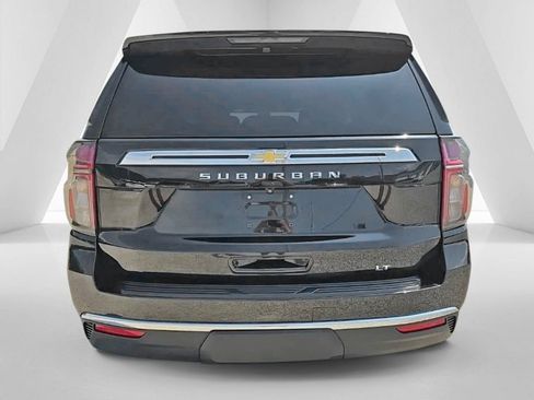 Used 2024 Chevrolet Suburban LT AWD/4WD image 6