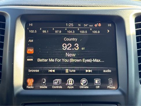 Used 2015 Jeep Cherokee Limited image 21