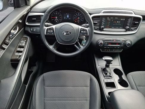 Used 2020 Kia Sorento LX w/ LX I4 Convenience Package AWD/4WD image 11