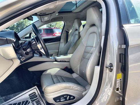 Used 2018 Porsche Panamera 4 AWD/4WD image 13