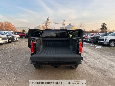 Used 2025 Chevrolet Silverado 2500 LT w/ Trail Boss Package image 13