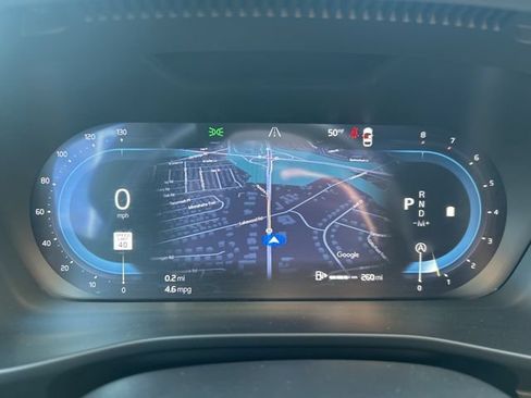 Certified 2025 Volvo XC40 B5 Plus AWD/4WD image 20