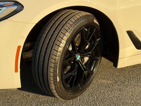 Certified 2023 BMW 540i xDrive w/ M Sport Package image 20