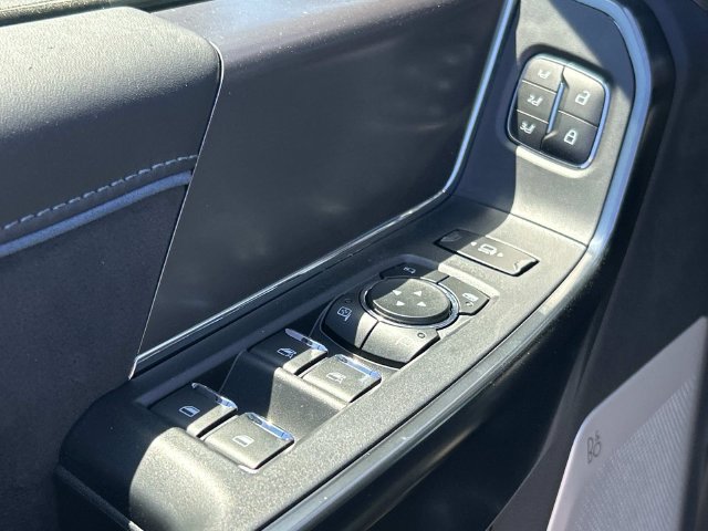 New 2026 Ford F250 Platinum AWD/4WD image 23