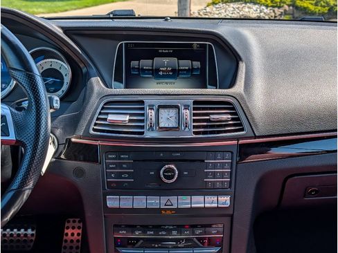 Used 2017 Mercedes-Benz E 400 Cabriolet image 26