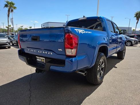 Used 2017 Toyota Tacoma TRD Sport RWD image 6