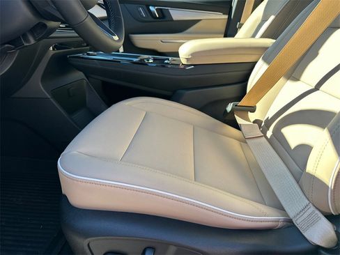 New 2026 Buick Enclave Preferred image 10