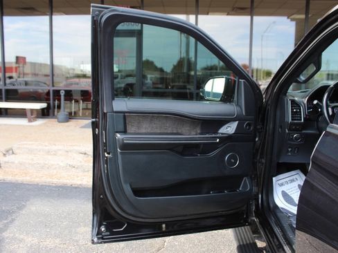 Used 2019 Ford Expedition Max Limited AWD/4WD image 22