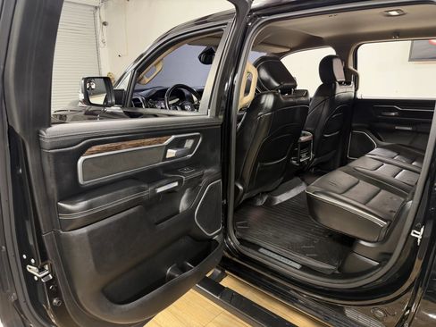 Used 2020 RAM 1500 Laramie AWD/4WD image 15