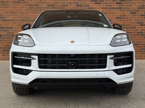 New 2026 Porsche Cayenne E-Hybrid Coupe image 10