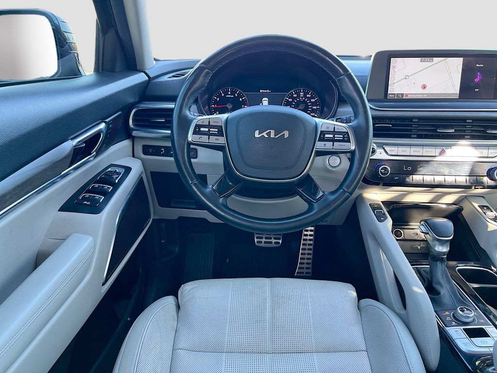 Used 2022 Kia Telluride SX w/ Nightfall Edition Package AWD/4WD image 24