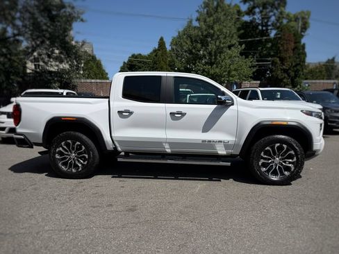 Used 2024 GMC Canyon Denali AWD/4WD image 4