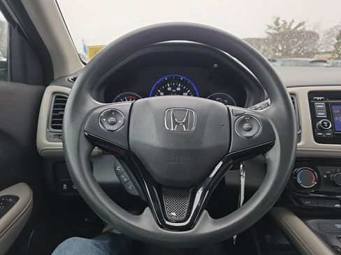Certified 2022 Honda HR-V LX image 13