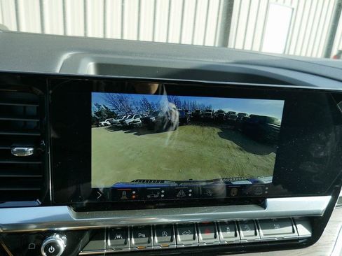 New 2026 GMC Sierra 1500 SLT w/ SLT Premium Plus Package image 21