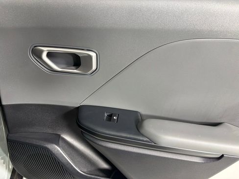 New 2026 Kia K4 LXS image 15