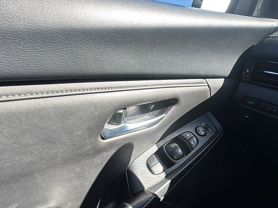 Certified 2025 Nissan Sentra SV FWD image 16