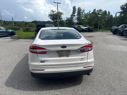 Used 2019 Ford Fusion SE FWD image 5