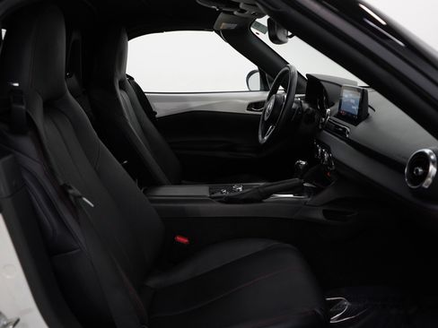 Used 2018 MAZDA MX-5 Miata Grand Touring image 11