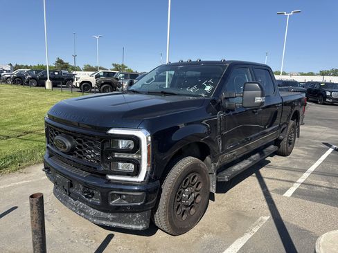 Used 2025 Ford F250 Lariat w/ Lariat Ultimate Package AWD/4WD image 1
