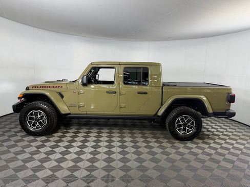 Certified 2025 Jeep Gladiator Rubicon AWD/4WD image 8