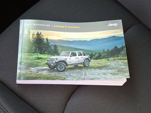 Used 2023 Jeep Wrangler Unlimited Sport AWD/4WD image 27