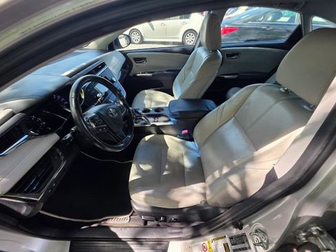 Used 2014 Toyota Avalon XLE FWD image 12