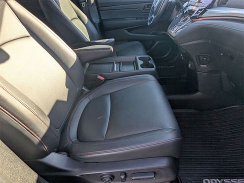 Used 2024 Honda Odyssey Sport image 19