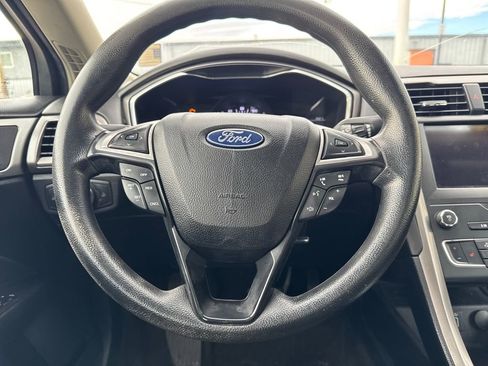 Used 2020 Ford Fusion SE image 14