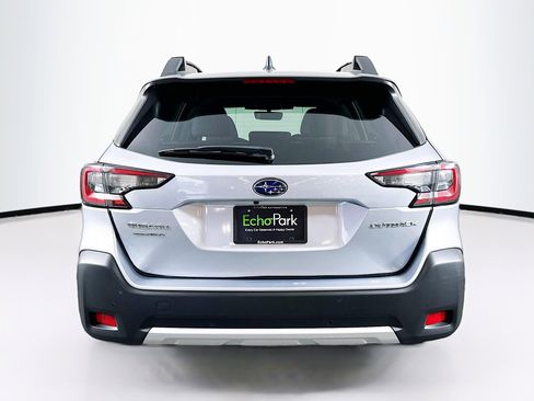 Used 2025 Subaru Outback Limited AWD/4WD image 7