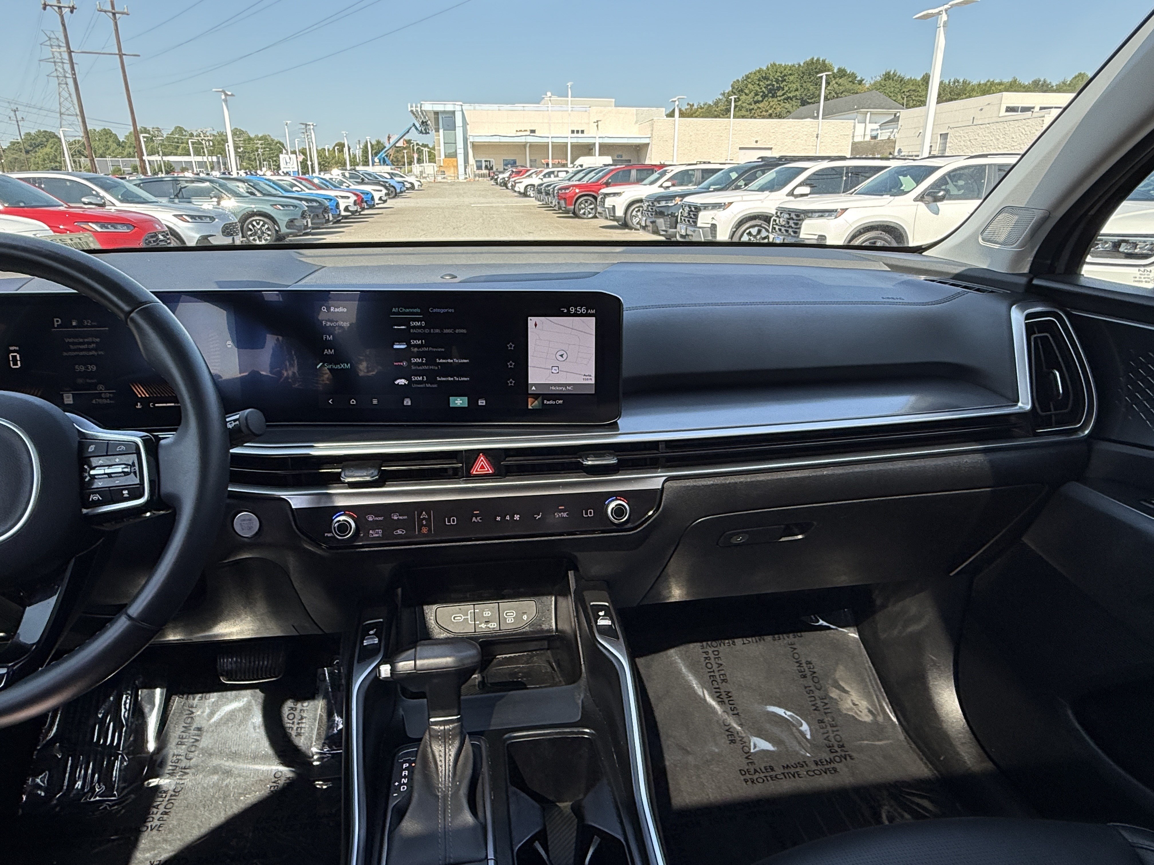 Used 2024 Kia Sorento EX w/ Panoramic Sunroof Package FWD image 30