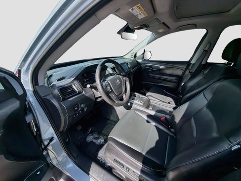 Certified 2023 Honda Ridgeline RTL image 9