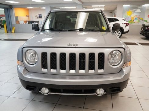 Used 2017 Jeep Patriot High Altitude image 15