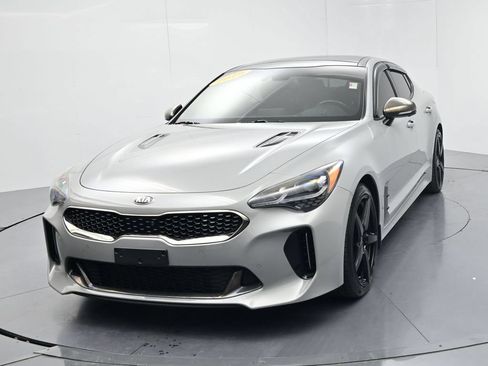 Used 2019 Kia Stinger GT2 AWD/4WD image 3