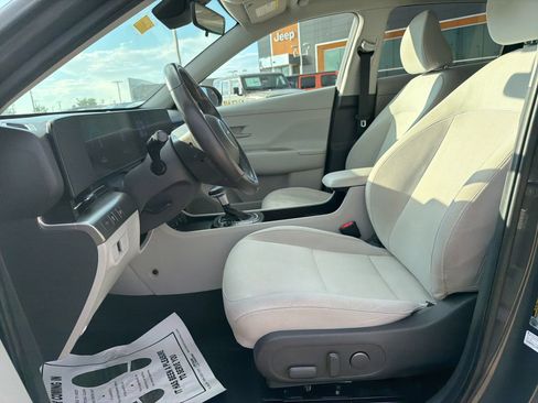 Used 2024 Hyundai Kona SEL AWD/4WD image 11