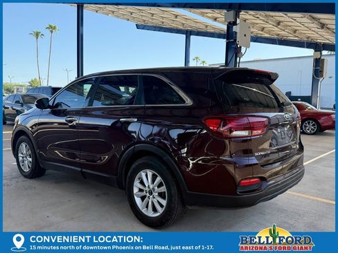 Used 2019 Kia Sorento FWD image 3