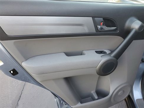 Used 2010 Honda CR-V LX image 14